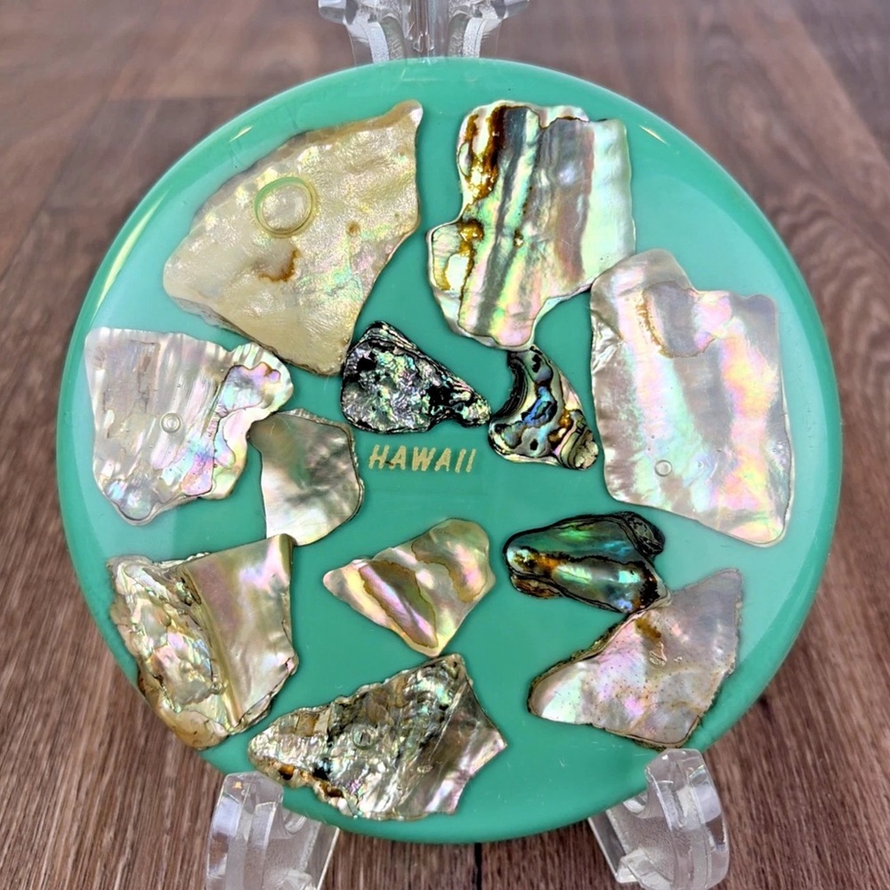 Vintage Green Round Footed MCM Abalone Shell Trivet Hot Plate Nautical Hawaii